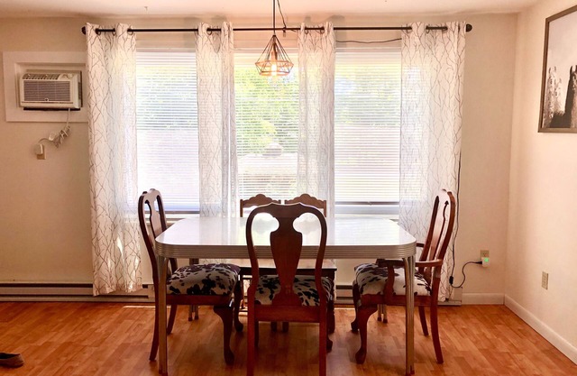 The Farmington Guest House