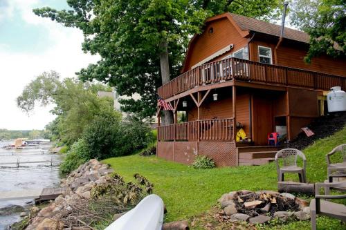 The Fish Inn