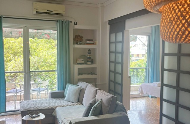 The Flat, Volos Downtown