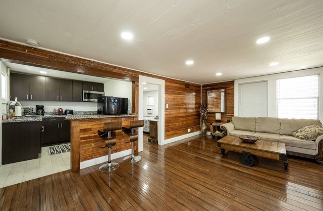 The Fleming Suite | 1 bed, 1 bath condo w/shared pool