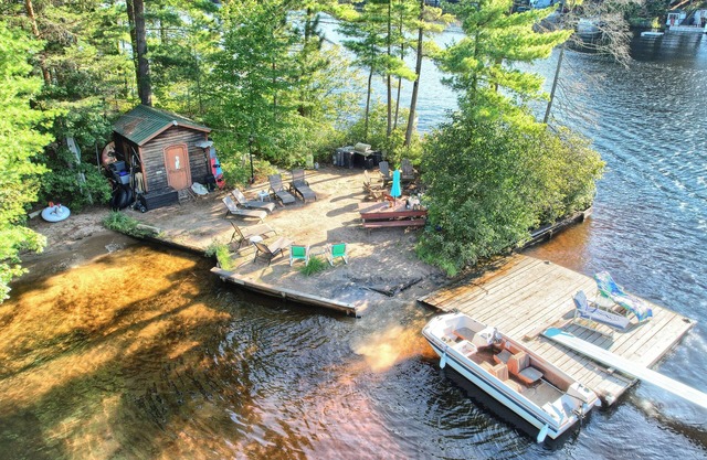 The Floater-A House Boat on Grant Island, Bham Lk