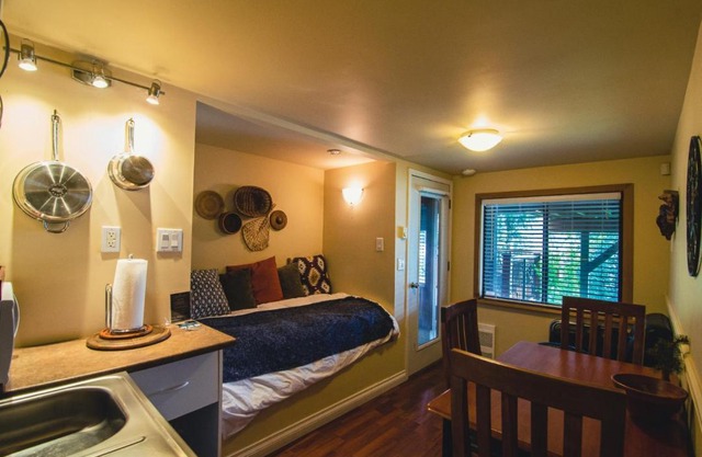 The Fraser River's Edge B&B Lodge