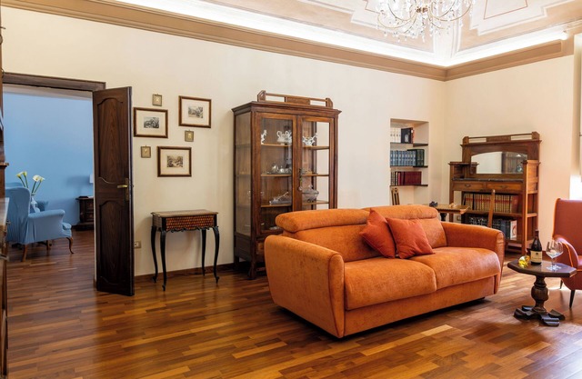 The Fresco: Cozy, elegant and spacious apartment. Downtown Bevagna.
