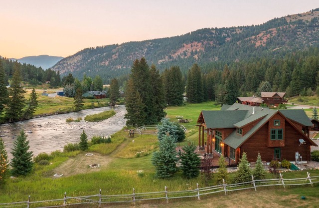 The Gallatin River Retreat in Big Sky
