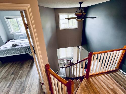 The Games House - Sleeps 8, 3 Bed, 3 Bath - Free Parking
