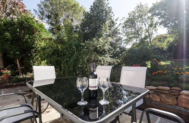The Gardens, NORTH PETHERTON