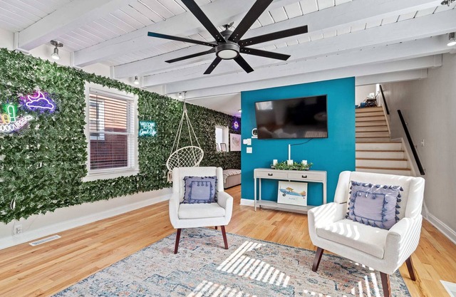 GATHERING HOUSE IN HISTORIC OAKWOOD!