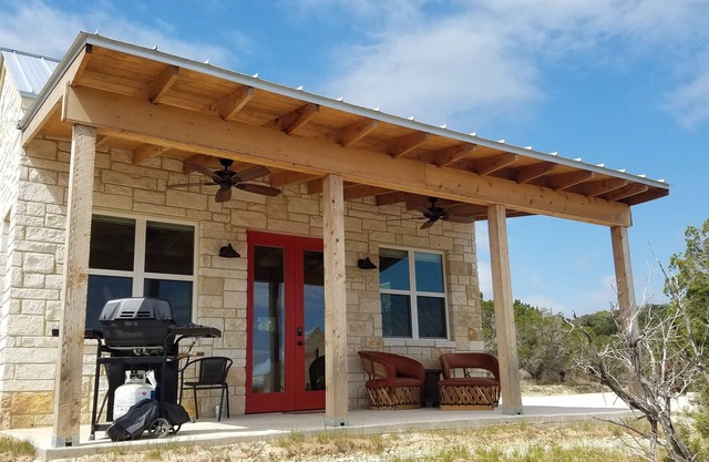 Die Gina B., eine Premium King Studio Casita bei Hill Country Casitas