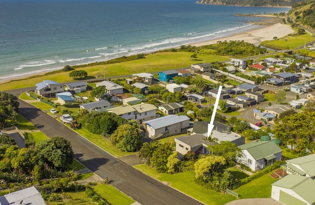 The Glass House - Kuaotunu Holiday Home, RINGS BEACH
