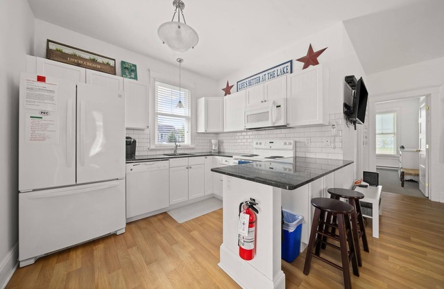 The Goldfinch - 36 Meadow View
