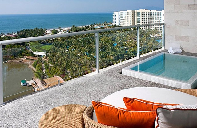 THE GRAND BLISS TWO BEDROOM SUITE in Nuevo Vallarta with Plunge Pool, WiFi, AC