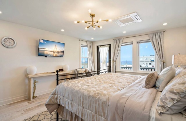 The Grand Coastal Koz at Salisbury Beach