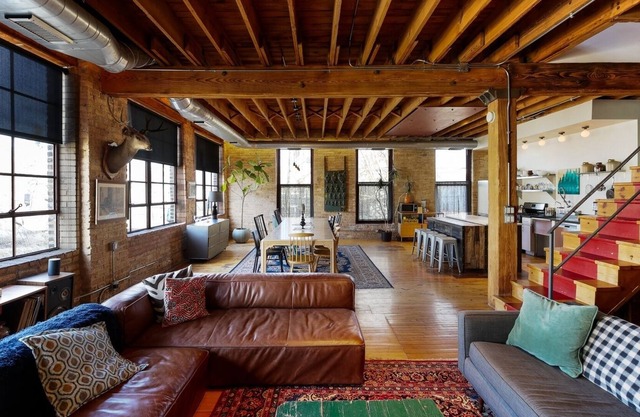 The Grand Kimball Lodge, Logan Square, Sleeps 14 by RedAwning