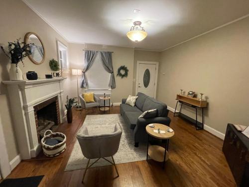 The Gray Lounge