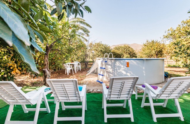 "DER GROSSE GARTEN" mit privatem Pool &