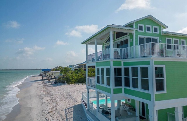 DAZZLING BEACHFRONT HOME PRIVATE POOL und atemberaubende Aussicht auf den Golf