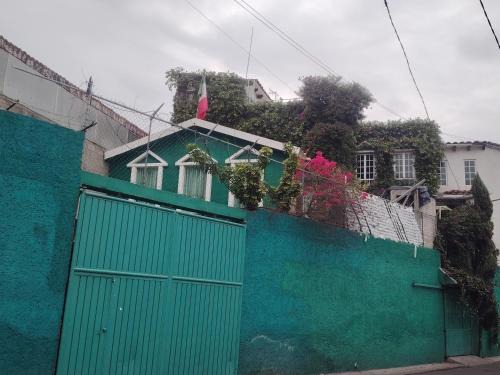 THE GREEN HOUSE BY E&M Cama Queen