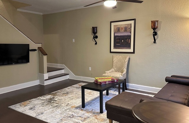 The Greenfield: 2-bedroom townhome close to LSU