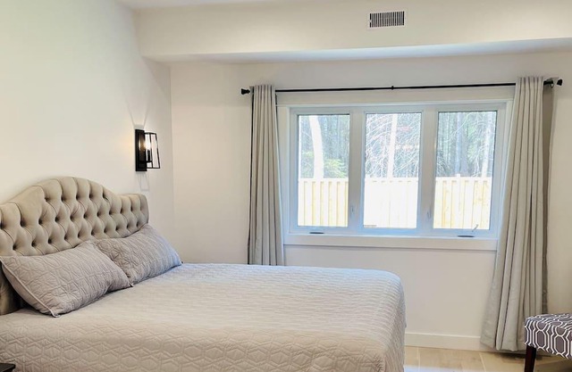 The Greystone Executive Bungalow - Ski Ridges Estate