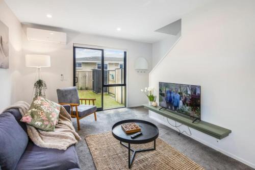 The Grove Hideaway
