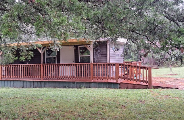 The Guest House, just a place in the country. 1 bd, 1 bath, +daybed, big deck.