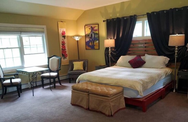 the Guest Suite at Dunhill Pond