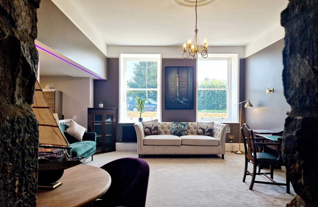 The Hamilton Luxury Apartments - Lord William Suite