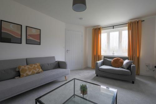 The Haven – Modern 4-Bed Home with Garden