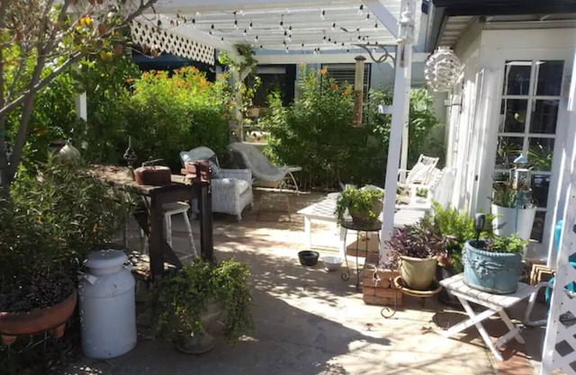 The Hen House: Enchanted Casita Near Downtown Phoenix