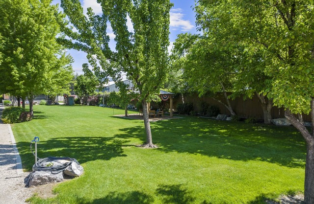 The Hidden Barn! Serene getaway for the entire Family!