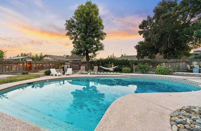 The Hidden Paradise / Pool & Spa / Family Friendly / 45 Min To The Sequoias