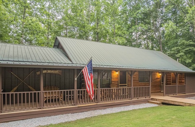 The Hideaway Cabin at Hartwell