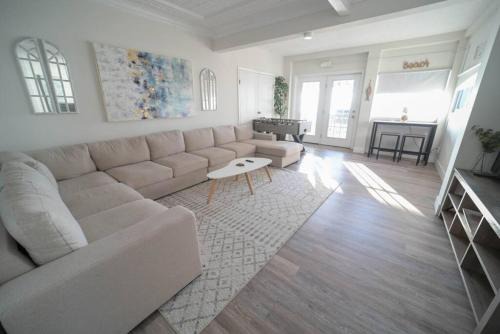 The Historic Oneida Lake House - Condo 3