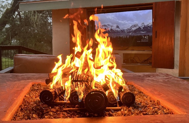 The Hobbit House: Avenue of The Giants Adventure! Hot Tub/ Fire Pit/ 5BDR/ King