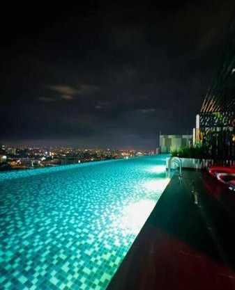 The Horizon Ipoh Infinity Pool 17th floor