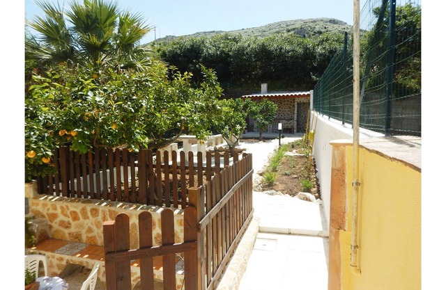 Das Haus zwischen den Hügeln und dem Meer zwischen San Vito Lo Capo und Trapani
