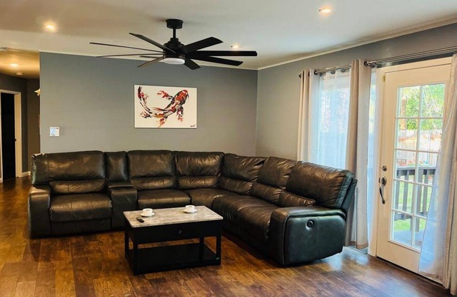 The house is close to banks less than a mile, Grocery stores.
