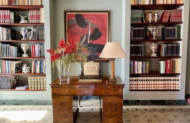 The House of Paintings Spacious cozy art house in the heart of the Palermo city