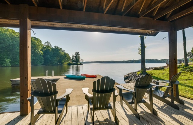 NEW! 'The Hycove' Hyco Lake Getaway w/ Boat Dock!