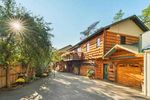 THE INN Bigfork Bay