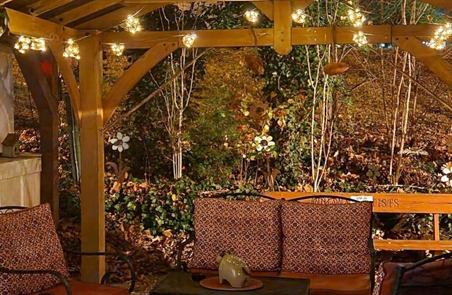 The Iris Garden Downtown Cottages and Suites