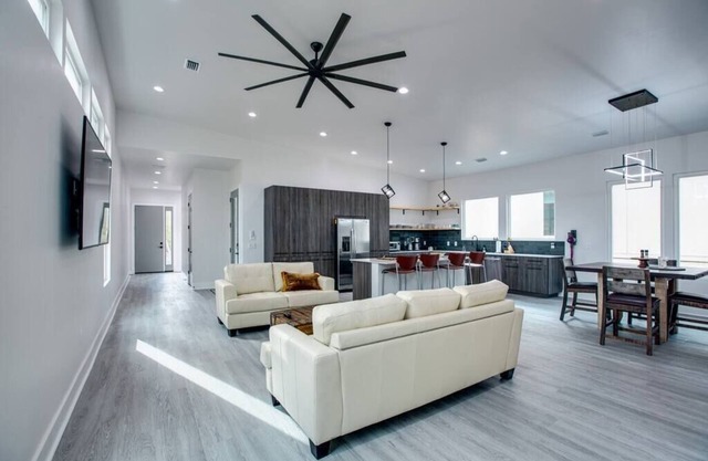 A Stunning Luxurious New Construction