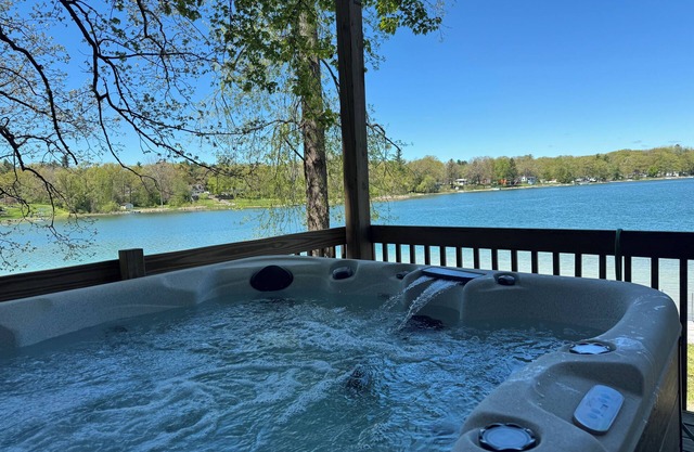 The Jewel of Maston Lake - Beautiful Lake Views.