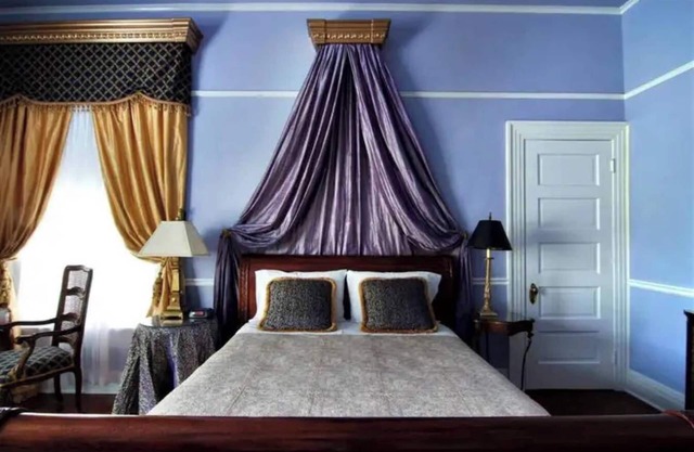 The Josephine Room W/ Queen Bed