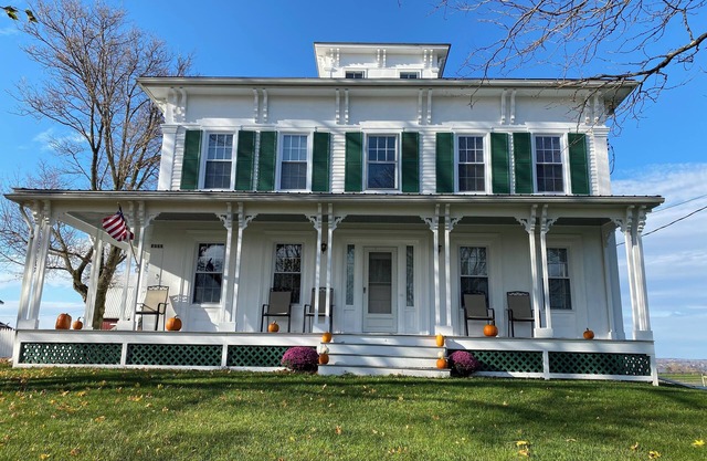 The "Kimestead" - Finger Lakes & Wine Trail Estate!