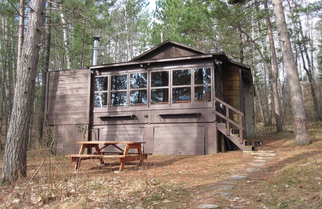The King's Cottage ~ Ein sehr ruhiger Rückzugsort in Northwoods