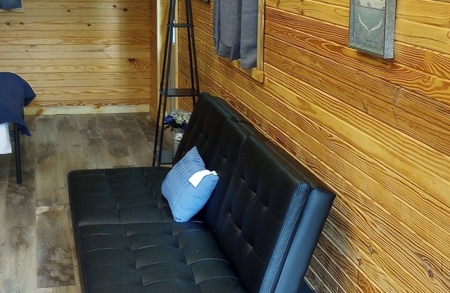 The knotty pine cabin, Tiny House