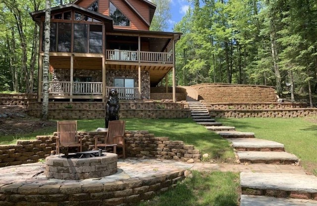 The Lake House - New Home on Lower Kaubinshine Lk