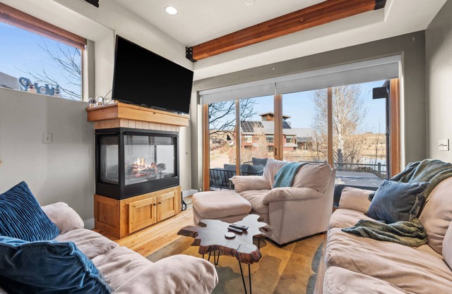 The Lakehouse - upgraded Park City UT retreat.