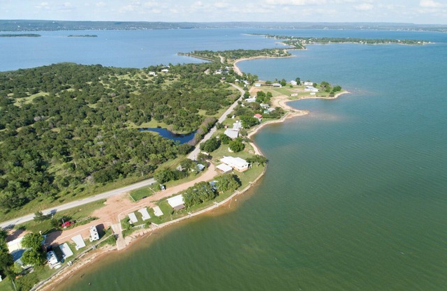 The Lakeside Studio 1